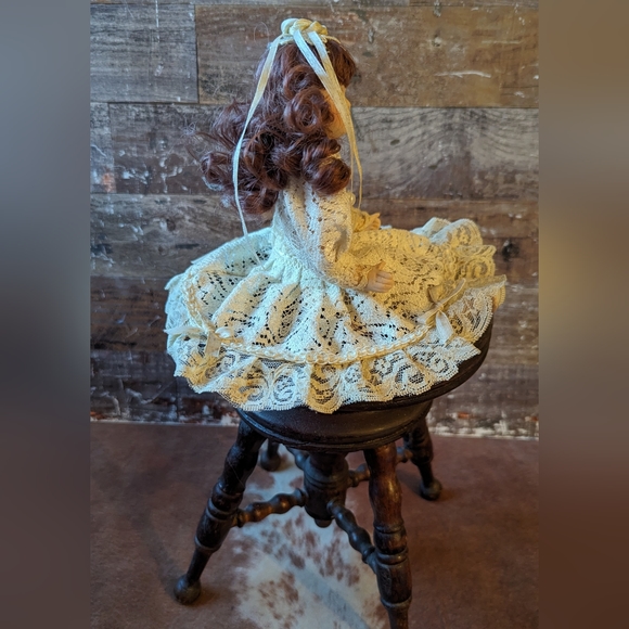 Vintage Porcelain Doll With Brown Curly Long Hair and Blue Eyes - Picture 8 of 12